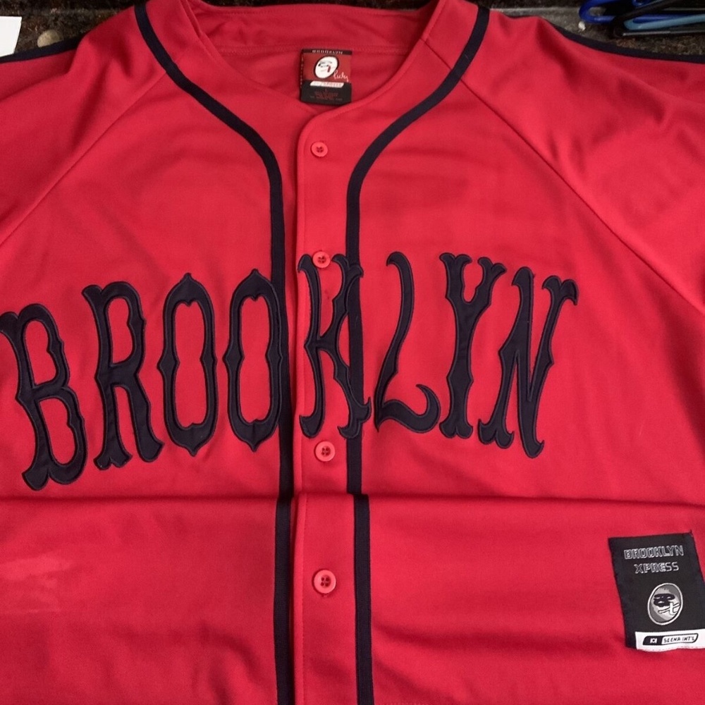 Brooklyn Xpress Size: L Red Button-up Jersey #70